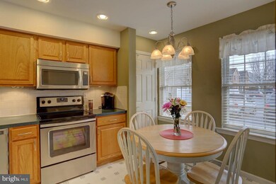 4013 Bradford Cir, Mount Joy, PA 17552 - photo 4