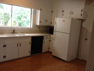 Kitchen (2)
