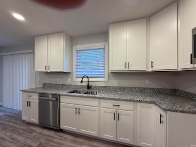 113 W Vine St, Flora, IN 46929 - photo 7