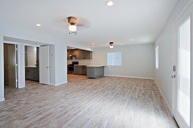 2001 N 29th Place, Phoenix, AZ 85008 - photo 4