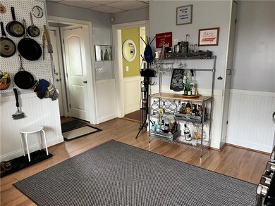 185 Roosevelt St, Providence, RI 02909 - photo 2