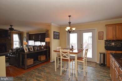 410 E 3rd St, Bernville, PA 19506 - photo 7