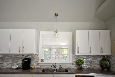 1108 Charles St unit C, Beaufort, SC 29902 - photo 5