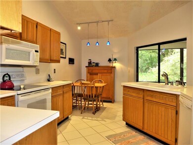 1630 E Oak Knoll Cir, Davie, FL 33324 - photo 4