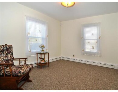 17 Blossom St, West Warwick, RI 02893 - photo 5