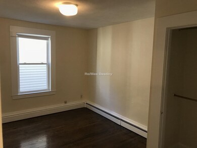 14 Line St unit 2, Somerville, MA 02143 - photo 4