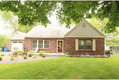 135 W 38th St, Reading, PA 19606 - photo 2