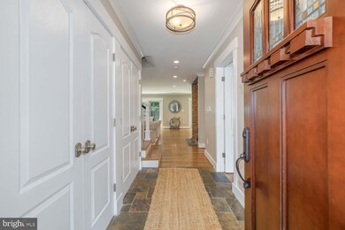 8602 Woodbrook Ln, Chevy Chase, MD 20815 - photo 4