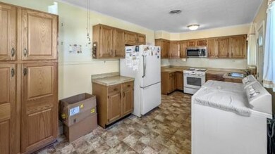 3714 Derbigny St, Metairie, LA 70001 - photo 7