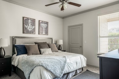MODEL UNIT, LAYOUT MAY DIFFER