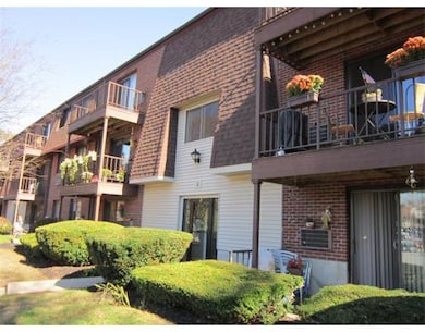 12 Pheasant Cir, Milford, MA 01757 - photo 2