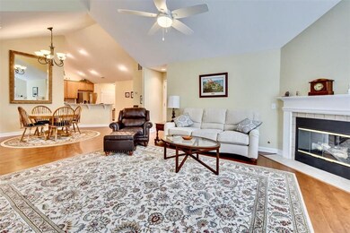 Living room v 2