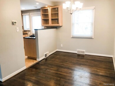 721 N Eton St unit 13, Birmingham, MI 48009 - photo 6