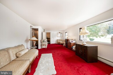 1071 Favinger Rd, Pottstown, PA 19465 - photo 4