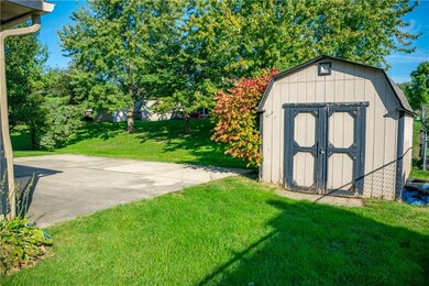 452 Clearwater Blvd, Whiteland, IN 46184 - photo 5