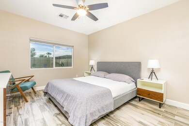 1521 E Sheridan-18