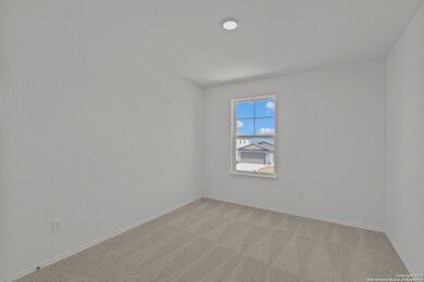 4053 Bermuda Ln, Seguin, TX 78155 - photo 4