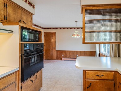 15113 Williston Ln, Minnetonka, MN 55345 - photo 6