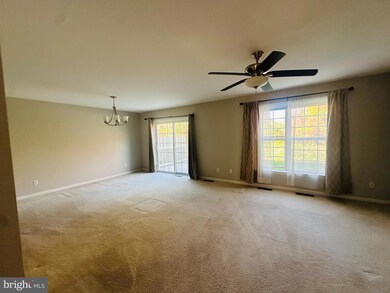 35 Carousel Cir, Hershey, PA 17033 - photo 4