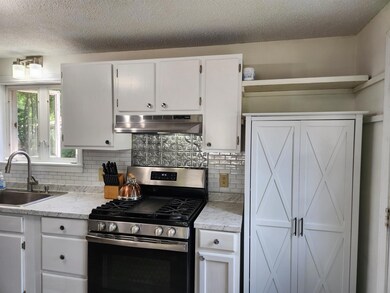 22 Willow Rd, North Conway, NH 03860 - photo 4