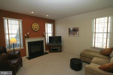 22608 Welborne Manor Square, Ashburn, VA 20148 - photo 6
