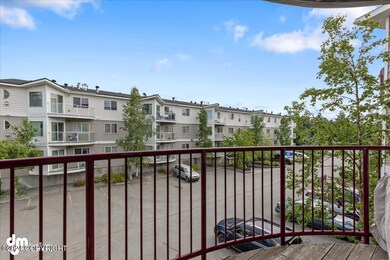 23-Exterior Deck 20240802-DW-0363