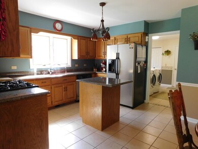 1031 Lexington Ln unit 2, Batavia, IL 60510 - photo 3