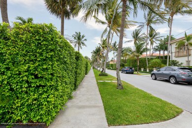 225 Everglade Ave Villa 1 Palm-large-002
