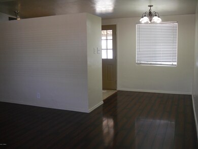 LivingRoomDiningArea - 27th St