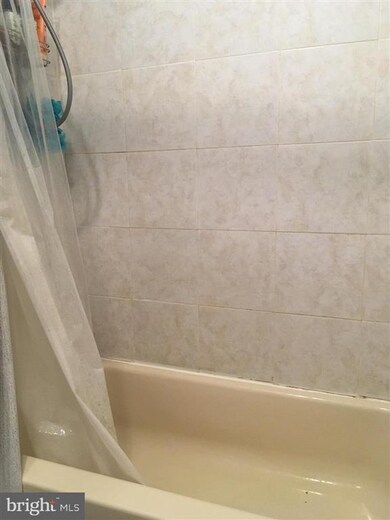 unlisted-address, Philadelphia, PA 19114 - photo 2