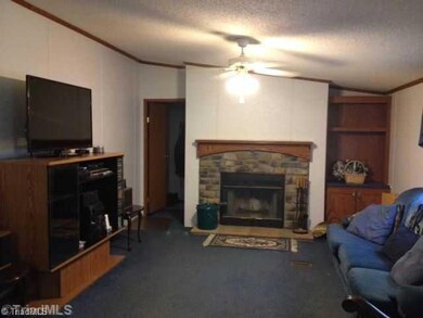 2360 Spring Garden Ct, Sophia, NC 27350 - photo 3