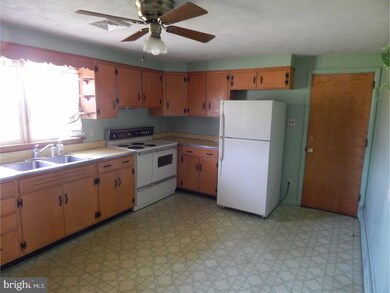 663 Gravel Pike, East Greenville, PA 18041 - photo 4