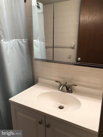 Radnor House unit 704, Bryn Mawr, PA 19010 - photo 6