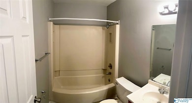 3703 Squaw Valley Dr SW unit C, Huntsville, AL 35805 - photo 5