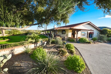 Stunning Wickenburg Hide-a-way