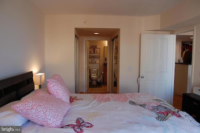 Station Square at Clarendon unit 705, Arlington, VA 22201 - photo 7