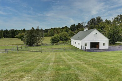 1029 Holmes Rd, Pittsfield, MA 01201 - photo 3