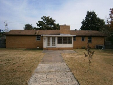 509 Clemson Dr, Warner Robins, GA 31093 - photo 4