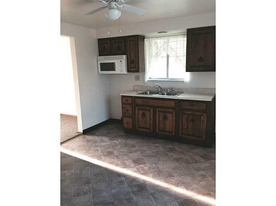 1045 Hickory Ln, Indiana, PA 15701 - photo 3