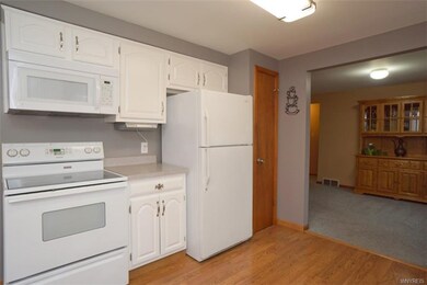 2776 Homeyer Rd, North Tonawanda, NY 14120 - photo 7