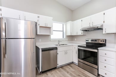 1441 Kingfisher Ln N, Jacksonville, FL 32218 - photo 7