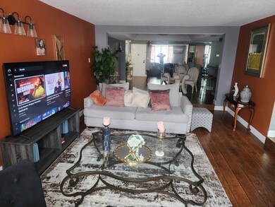 3750 Inverrary Dr unit 2Z, Lauderhill, FL 33319 - photo 6