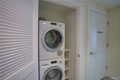 133 S Los Robles Ave unit 406, Pasadena, CA 91101 - photo 5