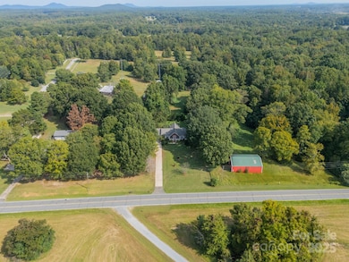 2180 Lawrence Rd, Clover, SC 29710 - photo 5