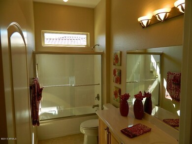 GUEST FULL BATHROOM