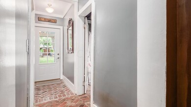 427 E Chestnut St, Lancaster, OH 43130 - photo 3