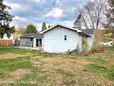 43 Chestnut St, Tunkhannock, PA 18657 - photo 3