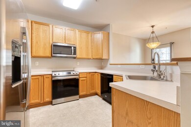 2564 Running Wolf Trail, Odenton, MD 21113 - photo 5