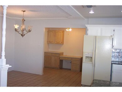 1825 Octubre Dr, El Paso, TX 79935 - photo 3