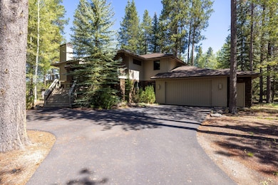 17634 Goldfinch Ln, Sunriver, OR 97707 - photo 2